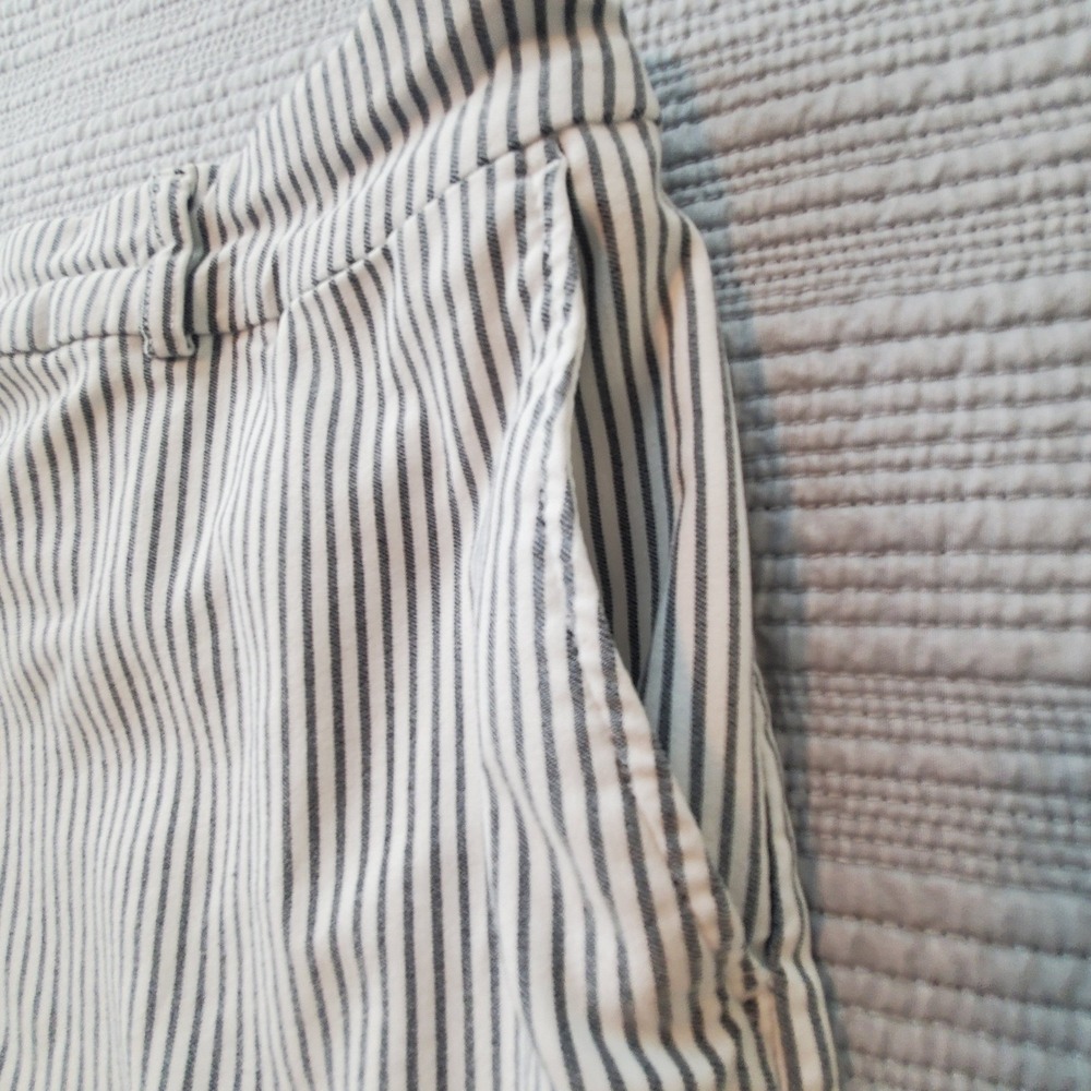 Hilary Radley Womens XXL Pinstripe Pull On Straight Leg Pants Black White D4700 - Picture 3 of 9